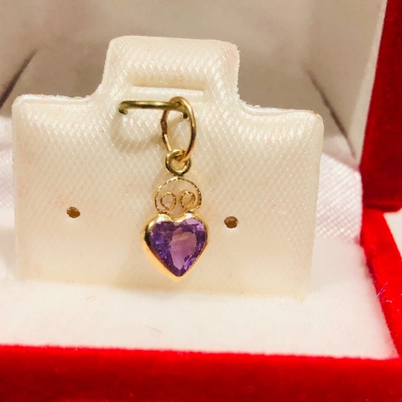 14kt Gold and Amethyst Heart Pendant - Picture 2 of 6